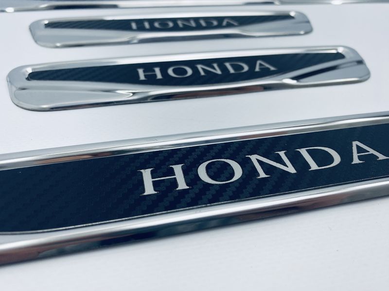 Накладки на пороги Honda Civic 7 2001-2006 (хром-карбон) TAN24 00-00011762/1 фото