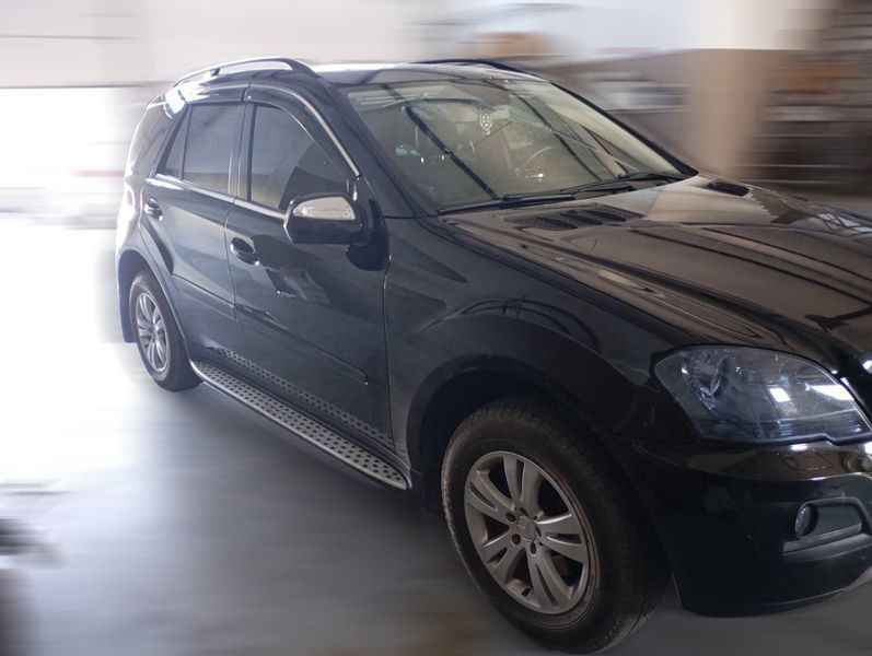 Дефлектор вікна для Mercedes ML-class W-164 2005-2011 з нерж. хром полоскою 00-00014191 фото
