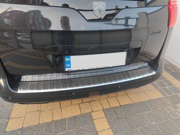 Peugeot 5008 2009-2016 Накладка на задній бампер Carmos (нерж) car120301t фото