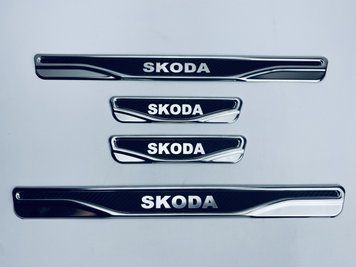 Накладки на пороги Skoda Felicia 1994-2001 (хром-карбон) TAN24 00-00011778/3 фото