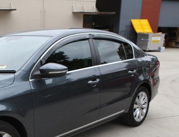 Дефлектор вікна HIC для Volkswagen Passat B6/B7 2005-2015 Sedan з хром молдингом HIC.VW15-M фото