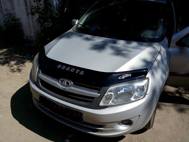 Дефлектор капоту Lada Granta 2011-2018 Vip Tuning VZ02 VZ02 фото