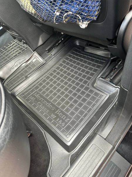 Автомобільні килимки в салон для Mercedes W164 (ML - class) AG11228 фото