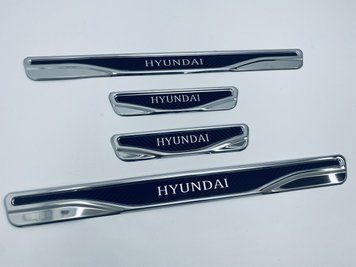 Накладки на пороги Hyundai Sonata 1999-2004 (хром-карбон) TAN24 00-00011760/21 фото