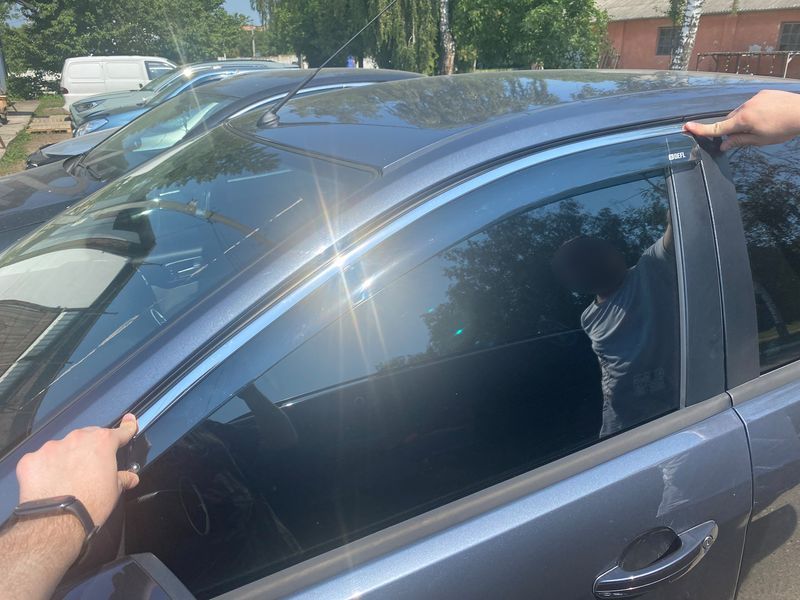 Дефлектор вікна для Ford Focus II 2004-2011 Sedan/HB з нерж. хром полоскою 00-00014206 фото
