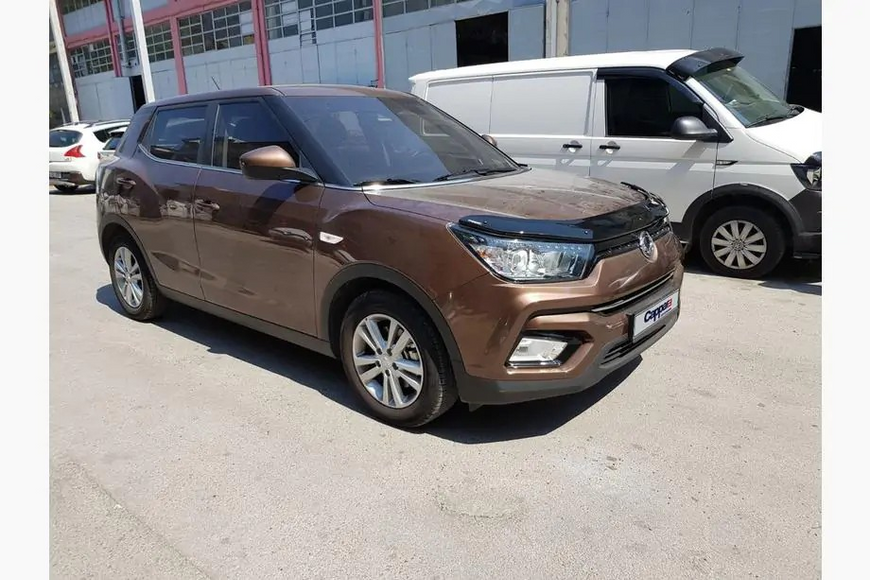 Дефлектор капоту SsangYong Tivoli 2015- 235425rd фото