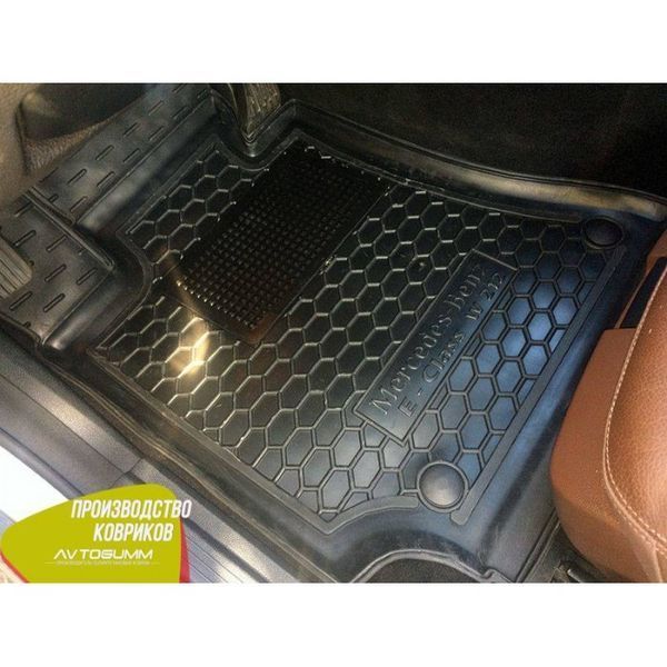 Автомобільні килимки в салон для Mercedes W 212 AG11521 фото
