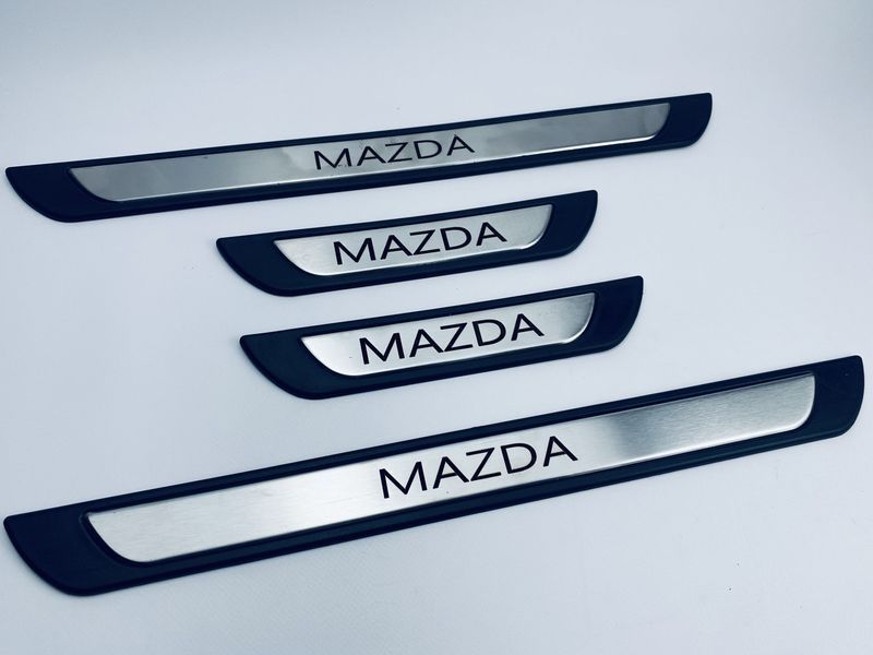 Накладки на пороги Mazda CX-30 2019+ (хром-пласт) TAN24 00-00011736 фото
