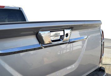 Nissan Navara; NP300 З 2016 року Накладка на задню ручку (без камери, нерж) 5026051 фото