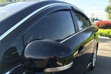 Дефлектор вікна HIC для Toyota Avensis 2009- Sedan з хром молдингом HIC.T85-M фото