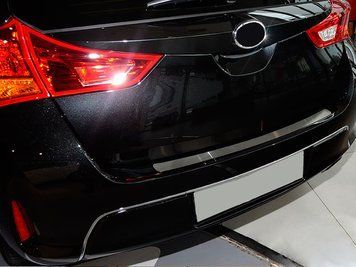 Toyota Auris 2012-2018 Накладка на задній бампер Натаніко (HB, нерж) b-to12 фото