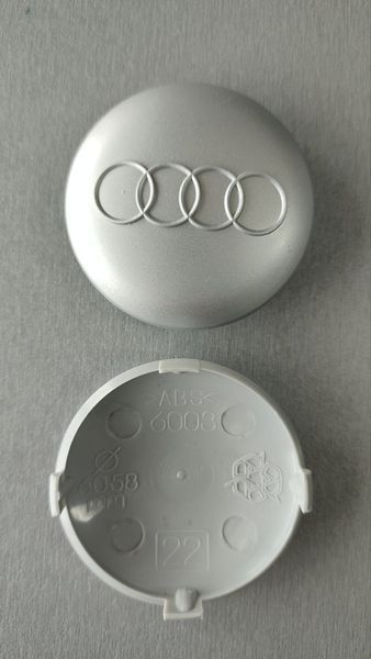 Ковпачки на диски універсальні 60-58 мм сірі Audi 22900 фото