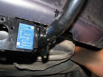 Фаркоп зйомний на Renault Laguna Phase 2 Хетчбек 1998-2003 Р.18 Р.18 фото