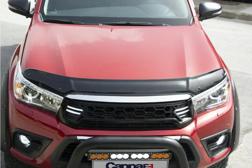 Дефлектор капоту Toyota Hilux 2015-2020 30780915-010409-30010101 фото