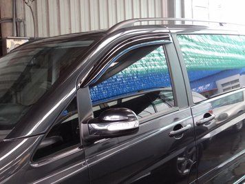 Дефлектор вікна HIC для Mercedes Vito/Viano W639 2003-2014 2D -(2шт) HIC.HICMB06 фото