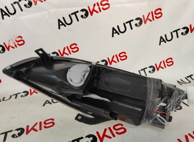 Права передня фара Mitsubishi Colt 2004-2009 MN186256 FP4809R2-E фото