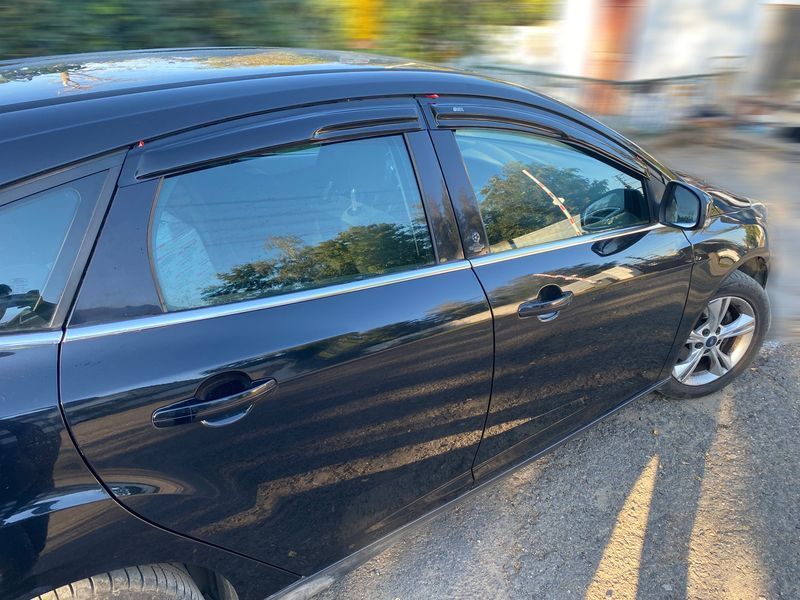 Дефлектори вікон Ford Focus III 2011-2019 Sedan/HB накладні (DEFL) Q2 00-00014438 фото