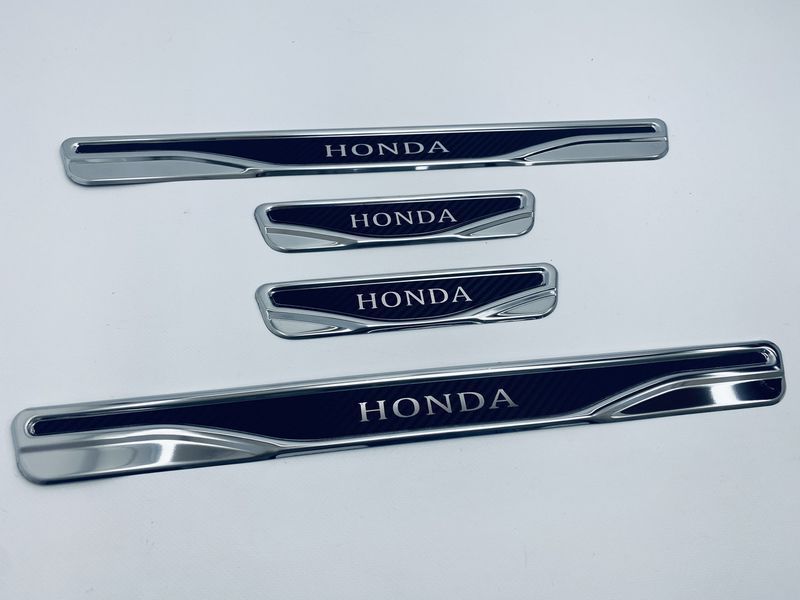 Накладки на пороги Honda Civic 8 2006-2011 (хром-карбон) TAN24 00-00011762 фото